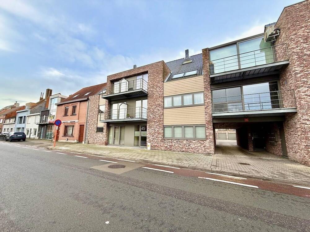 Appartement te  huur in Oosteeklo 9968 865.00€ 2 slaapkamers 83.00m² - Zoekertje 457168