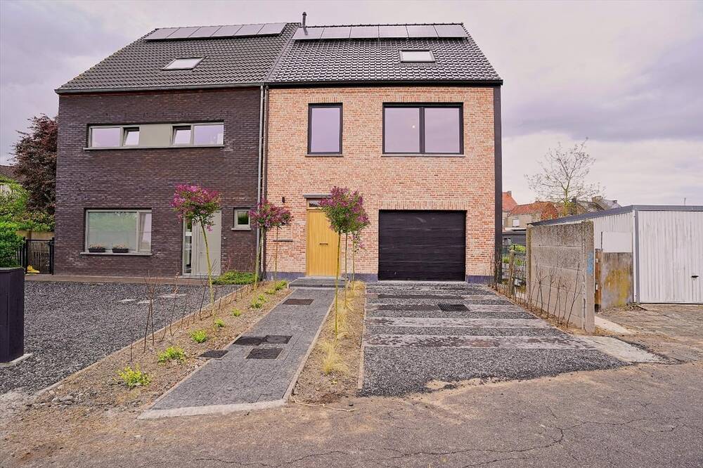 Huis te koop in Dendermonde 9200 435000.00€ 4 slaapkamers 231.00m² - Zoekertje 459322