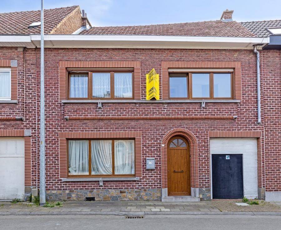 Huis te  koop in Outer 9406 329000.00€ 4 slaapkamers 202.00m² - Zoekertje 459601