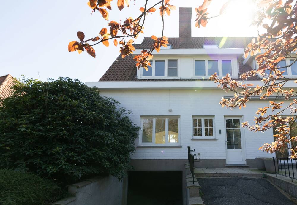 Huis te  koop in Wondelgem 9032 515000.00€ 4 slaapkamers 231.00m² - Zoekertje 459571