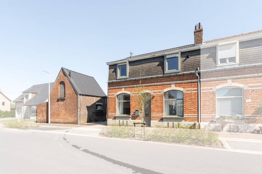 Huis te  koop in Aalter 9880 360000.00€ 3 slaapkamers m² - Zoekertje 459899