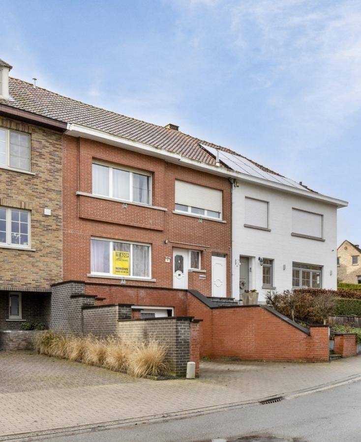 Huis te  koop in Denderleeuw 9470 320000.00€ 4 slaapkamers 181.00m² - Zoekertje 460099