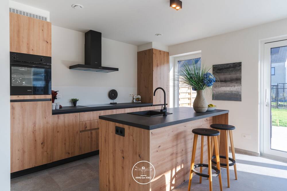 Huis te  koop in Deinze 9800 383011.00€ 3 slaapkamers 148.00m² - Zoekertje 460690