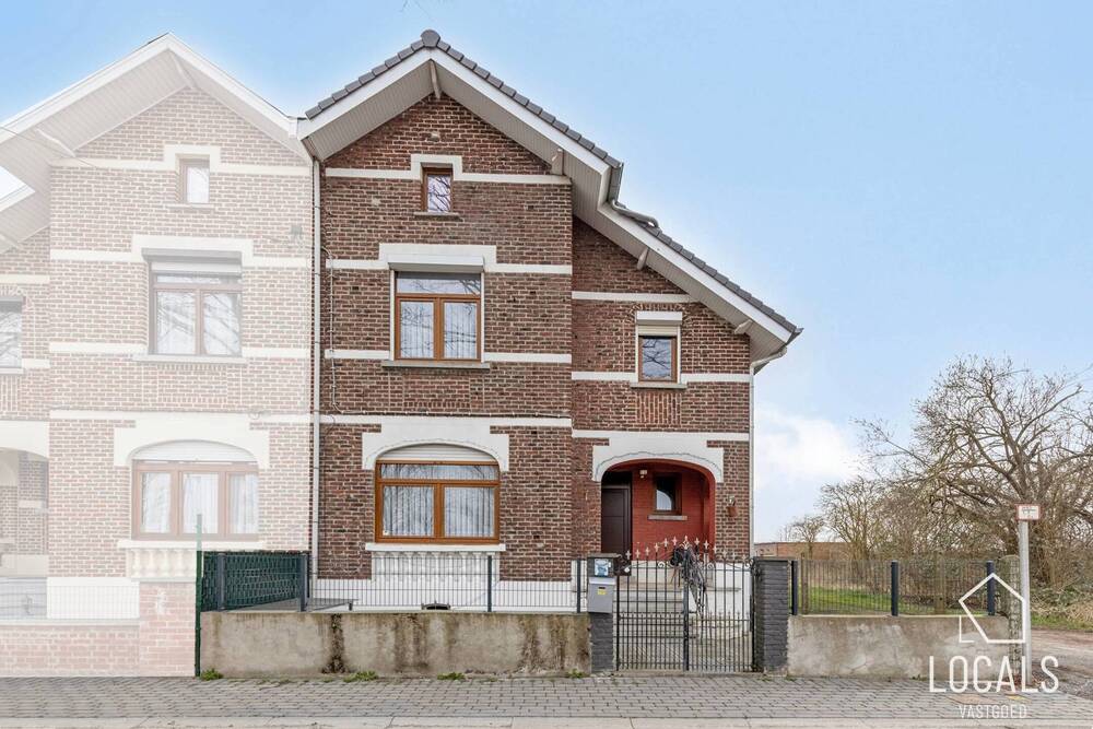 Huis te  koop in Ninove 9400 300000.00€ 3 slaapkamers 181.00m² - Zoekertje 461155