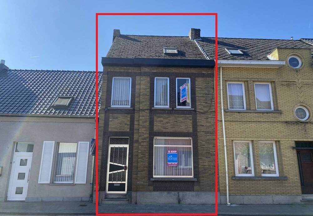 Huis te  koop in Erembodegem 9320 199000.00€ 3 slaapkamers 180.00m² - Zoekertje 461105