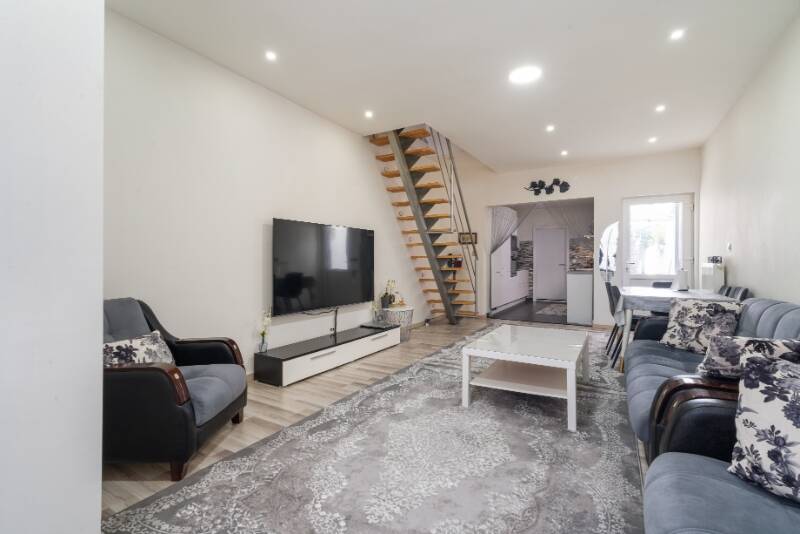 Huis te  koop in Lokeren 9160 260000.00€ 3 slaapkamers m² - Zoekertje 460285