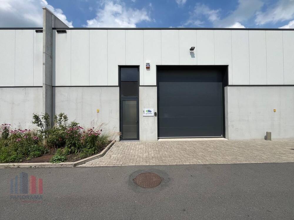 Handelszaak te  huur in Nazareth 9810 1000.00€  slaapkamers 150.00m² - Zoekertje 462651