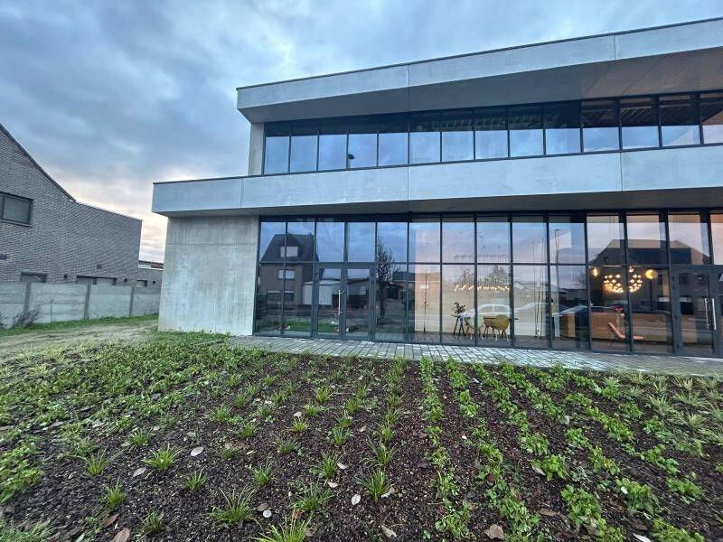Handelszaak te koop in Dendermonde 9200 304000.00€ slaapkamers 193.00m² - Zoekertje 462558