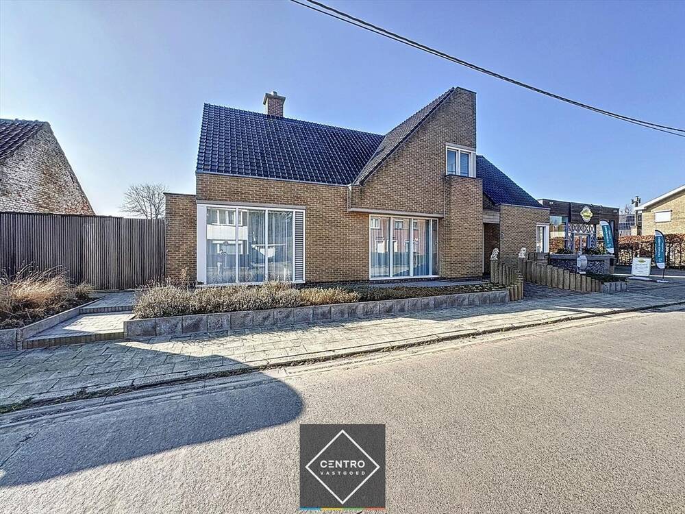 Huis te koop in Bassevelde 9968 465000.00€ 5 slaapkamers 239.00m² - Zoekertje 462582
