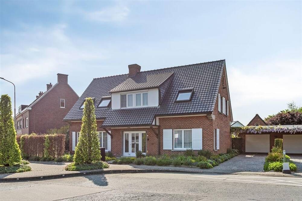 Huis te  koop in Bevere 9700 525000.00€ 3 slaapkamers 257.00m² - Zoekertje 463286