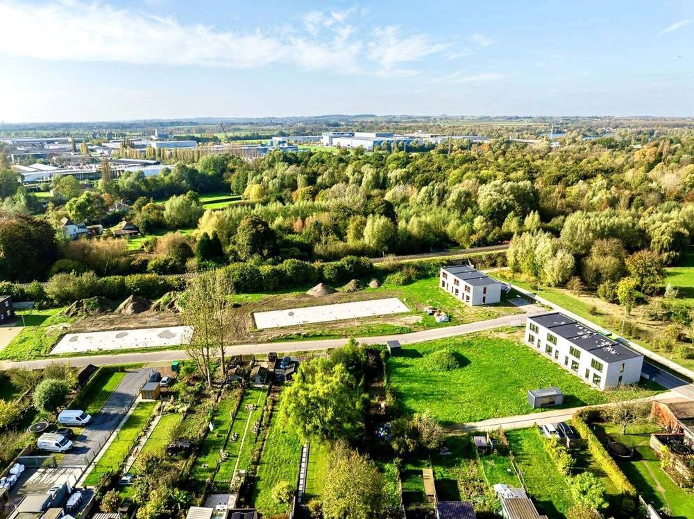 Huis te  koop in Leupegem 9700 390500.00€ 4 slaapkamers 175.20m² - Zoekertje 463047