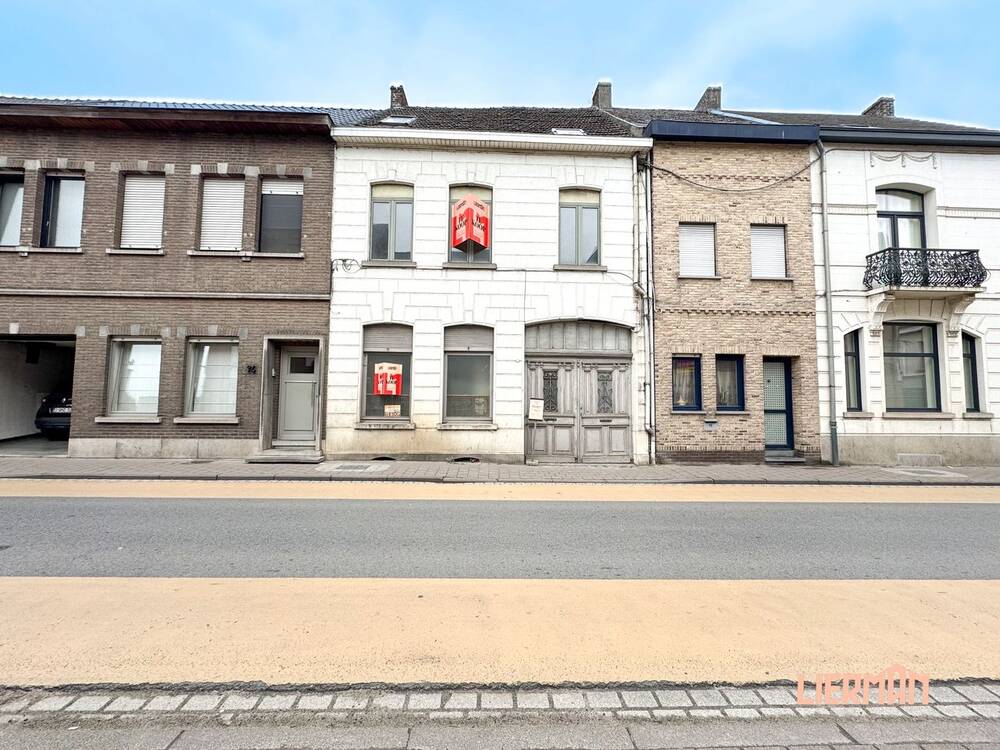 Huis te koop in Denderleeuw 9470 325000.00€ 7 slaapkamers 330.00m² - Zoekertje 479122