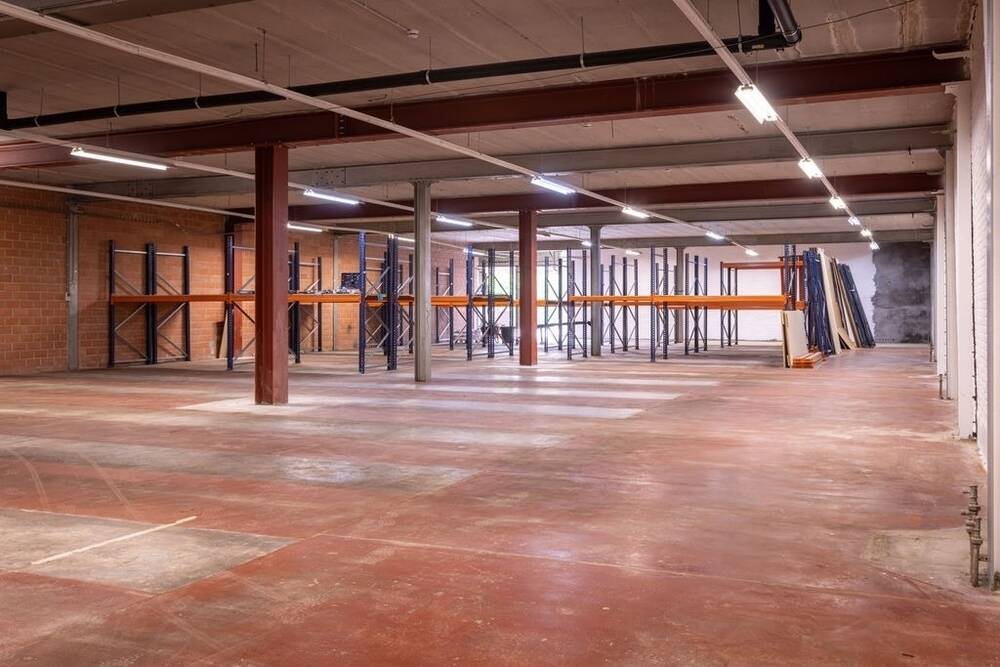 Handelszaak te huur in Sint-Niklaas 9100 2090.00€ 0 slaapkamers m² - Zoekertje 465158