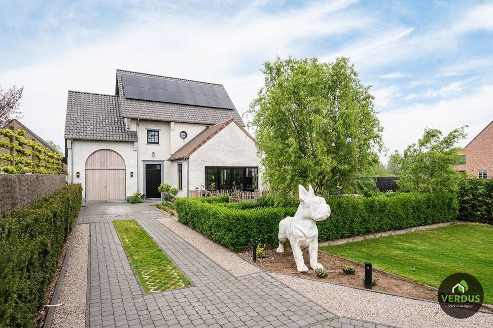 Huis te  koop in Eeklo 9900 850000.00€ 4 slaapkamers 310.00m² - Zoekertje 465966