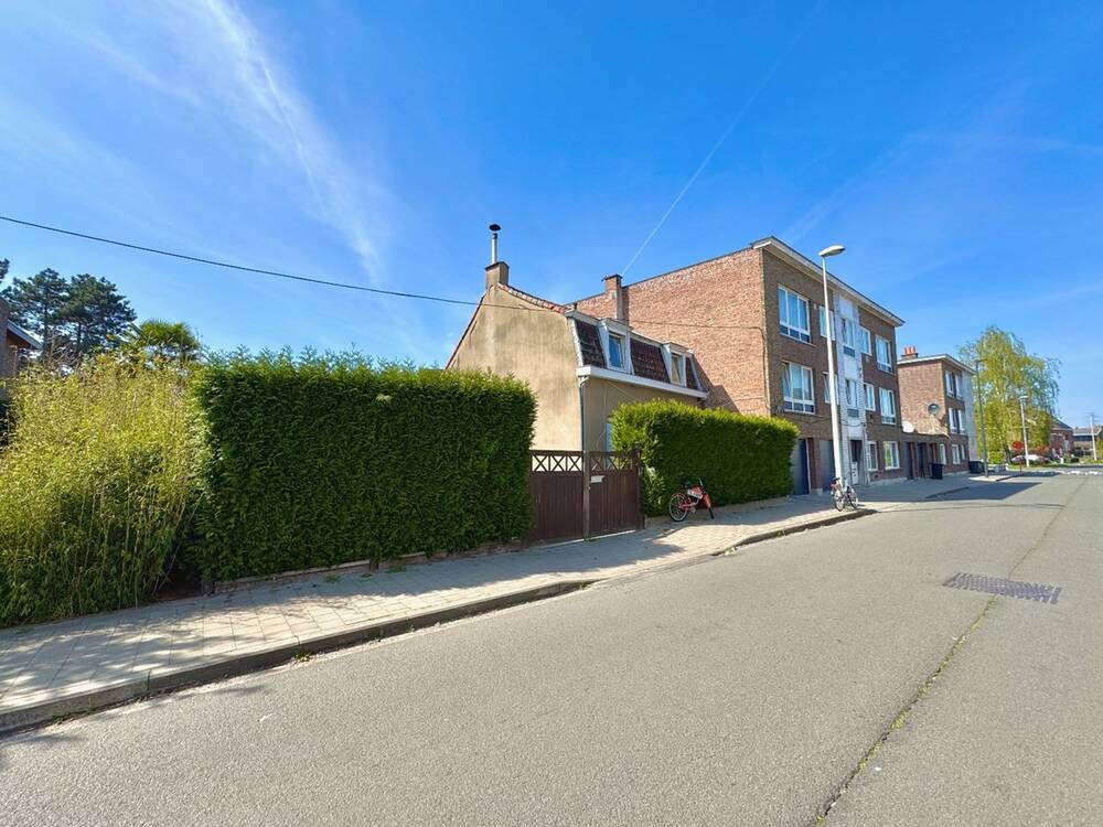 Huis te koop in Wondelgem 9032 300000.00€ 2 slaapkamers m² - Zoekertje 467527