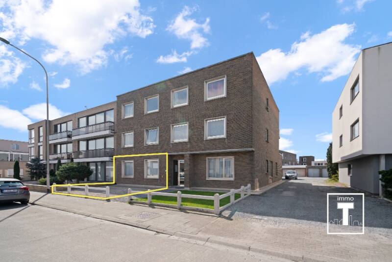 Huis te  koop in Zwijnaarde 9052 273000.00€ 2 slaapkamers 78.00m² - Zoekertje 470401