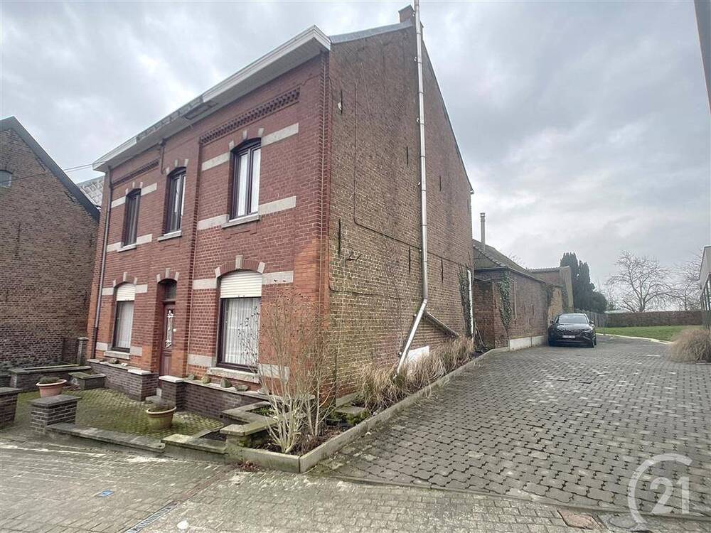 Huis te  koop in Denderwindeke 9400 349000.00€ 4 slaapkamers 175.00m² - Zoekertje 472473