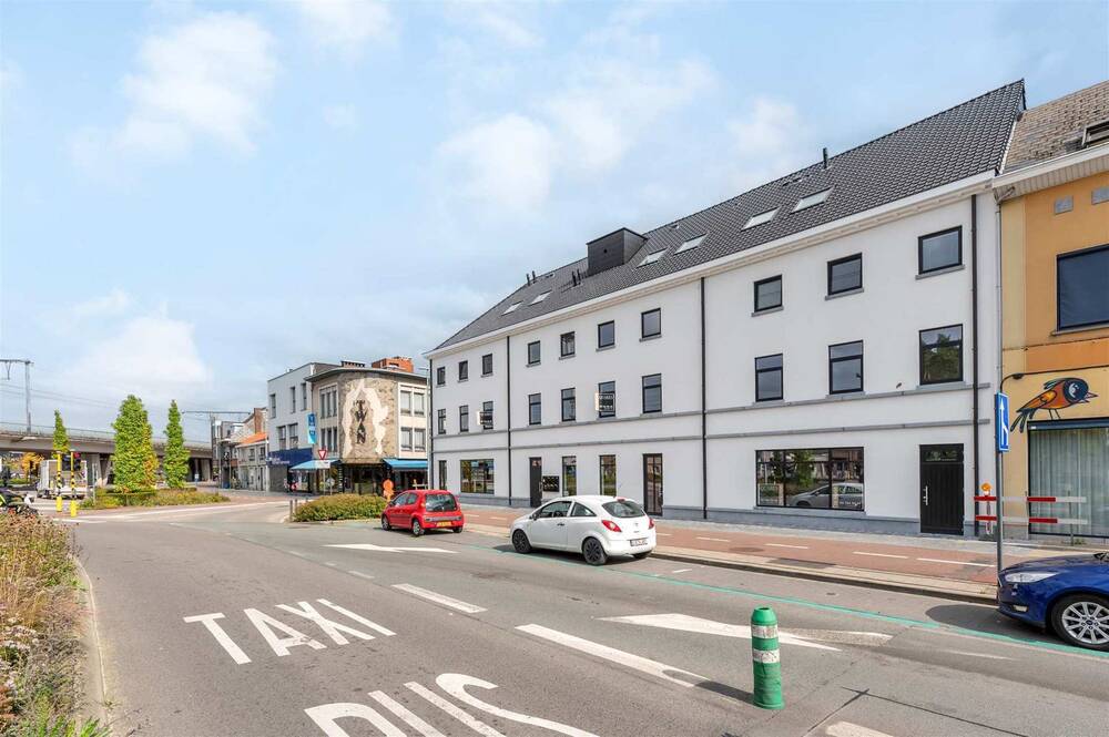 Handelszaak te koop in Sint-Niklaas 9100 157000.00€ slaapkamers 71.60m² - Zoekertje 472755