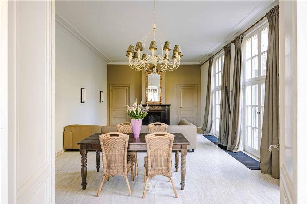 Huis te koop in Leupegem 9700 949000.00€ 6 slaapkamers 520.00m² - Zoekertje 472735
