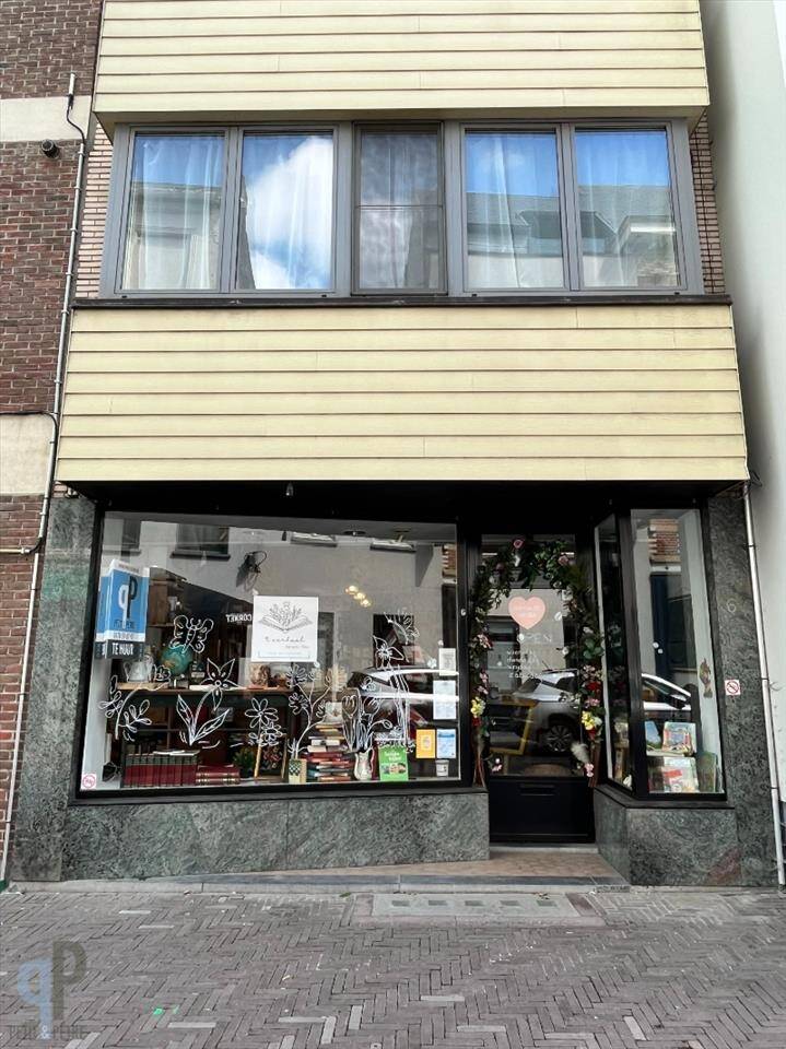 Handelszaak te in Zottegem 9620 650.00€ slaapkamers 50.00m² - Zoekertje 472381