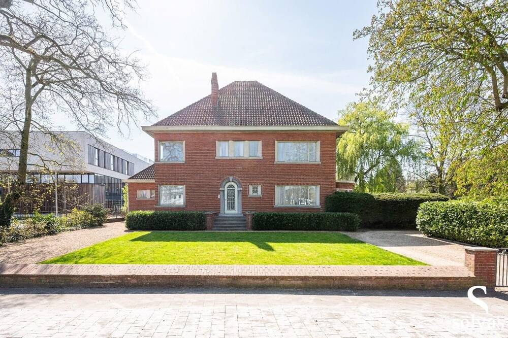 Huis te koop in Assenede 9960 565000.00€ 5 slaapkamers 385.00m² - Zoekertje 474375