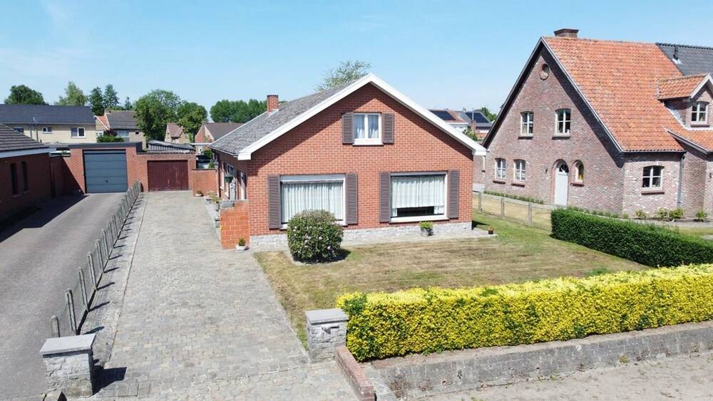 Huis te koop in Maldegem 9990 319000.00€ 3 slaapkamers m² - Zoekertje 477245