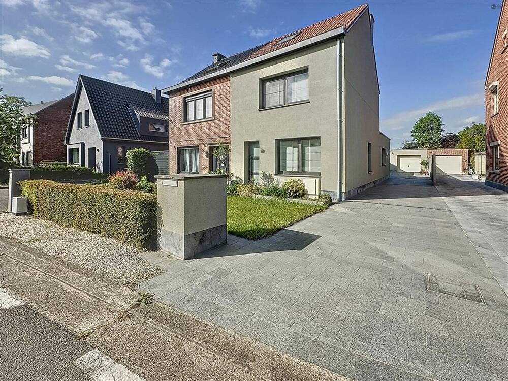 Huis te koop in Sint-Pauwels 9170 389000.00€ 3 slaapkamers 152.00m² - Zoekertje 475528