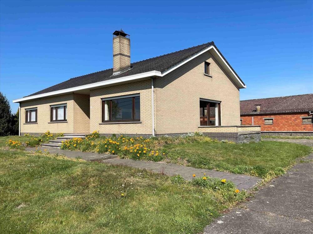 Handelszaak te koop in Lokeren 9160 560000.00€ 3 slaapkamers m² - Zoekertje 475837