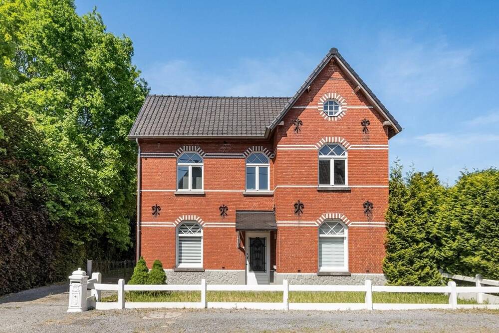 Huis te koop in Merelbeke 9820 795000.00€ 4 slaapkamers 275.00m² - Zoekertje 478382