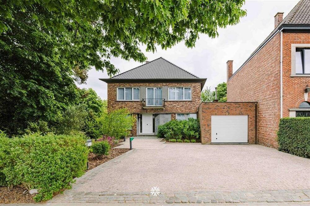 Huis te koop in Grembergen 9200 695000.00€ 6 slaapkamers 323.00m² - Zoekertje 477987