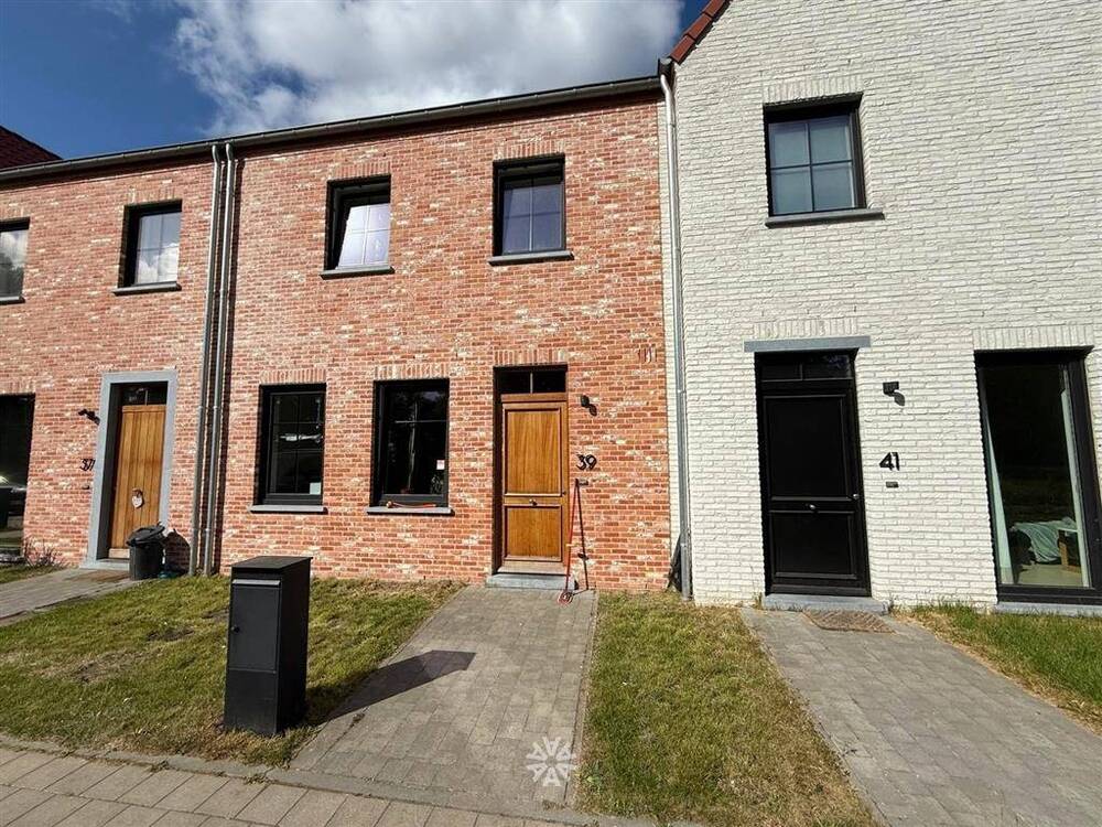 Huis te huur in Oostakker 9041 1225.00€ 3 slaapkamers 150.00m² - Zoekertje 477988