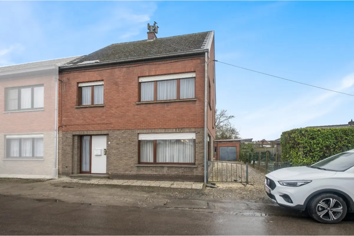 Huis te  koop in Dendermonde 9200 249000.00€ 3 slaapkamers 172.00m² - Zoekertje 480144