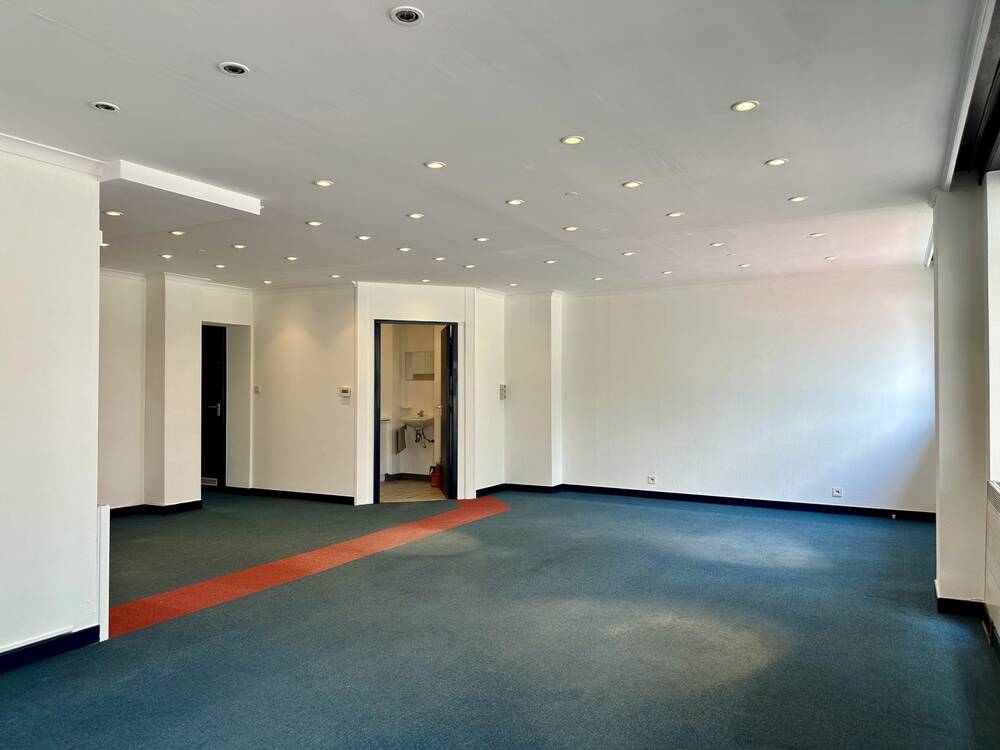 Handelszaak te huur in Wetteren 9230 1000.00€ slaapkamers 90.00m² - Zoekertje 479572