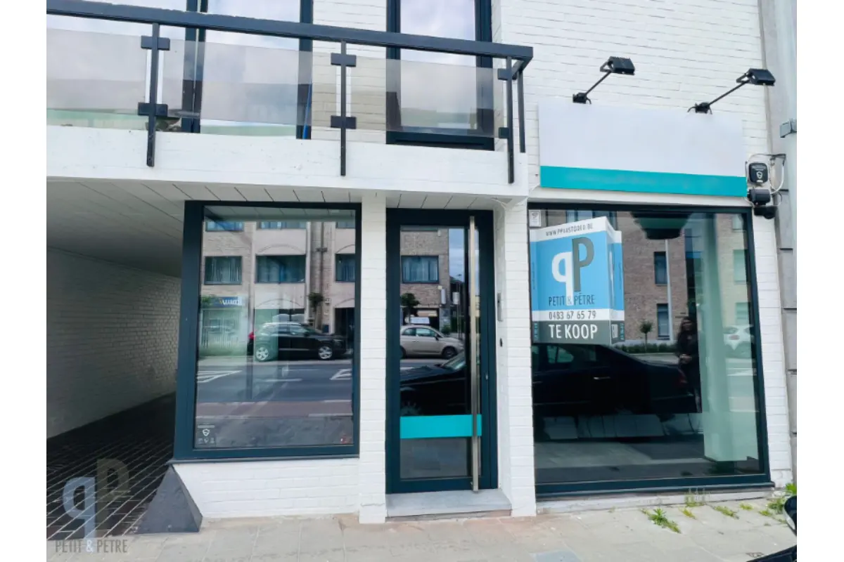 Handelszaak te  koop in Wetteren 9230 109000.00€  slaapkamers 35.00m² - Zoekertje 480695