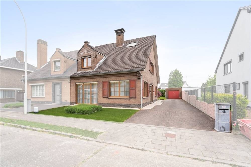 Huis te  koop in Zelzate 9060 310000.00€ 4 slaapkamers 190.00m² - Zoekertje 481531
