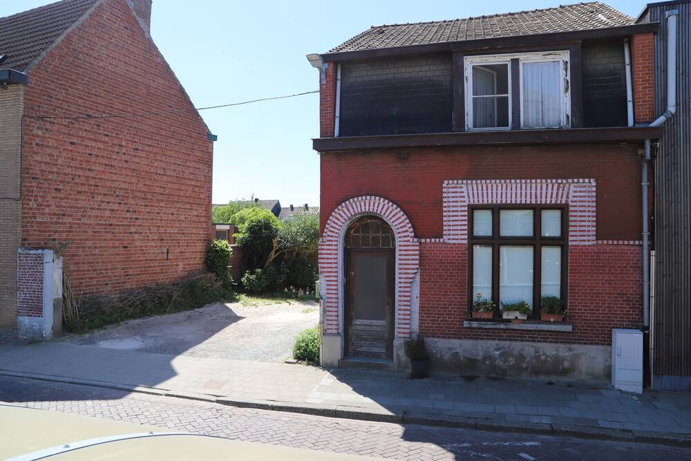 Huis te koop in Melle 9090 399000.00€ 3 slaapkamers 180.00m² - Zoekertje 483270