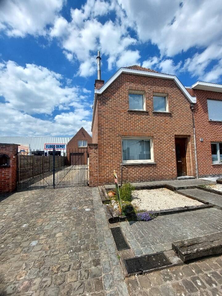 Huis te huur in Zulte 9870 950.00€ slaapkamers m² - Zoekertje 484138