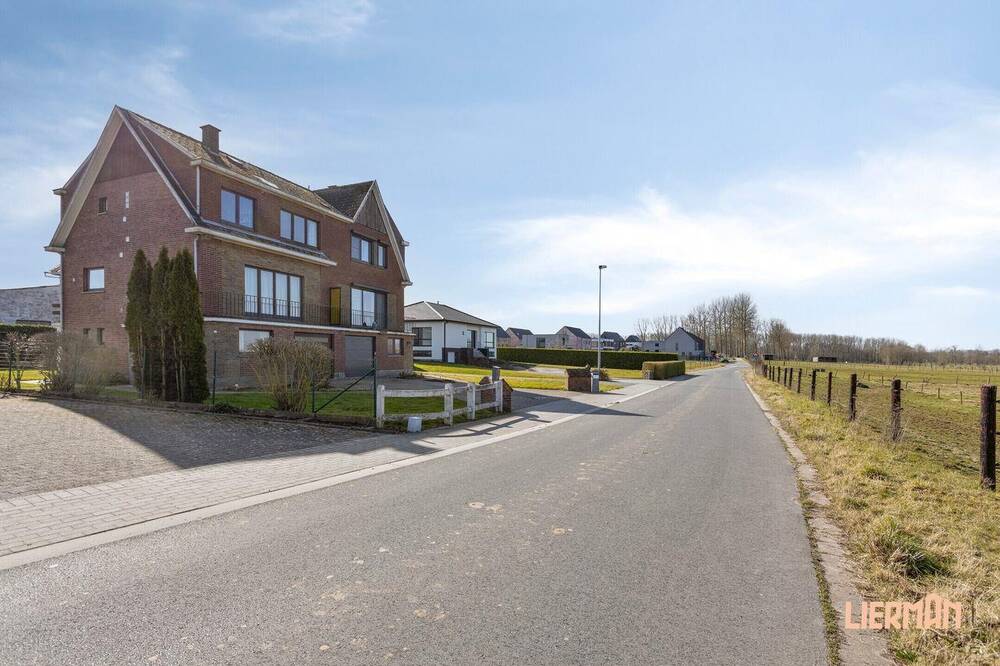 Huis te koop in Herzele 9550 289000.00€ 3 slaapkamers 176.00m² - Zoekertje 484189