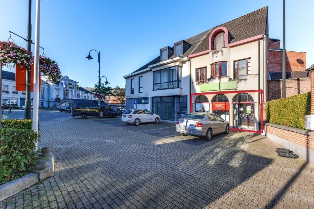 Handelszaak te  koop in Lebbeke 9280 185000.00€ 0 slaapkamers m² - Zoekertje 484104