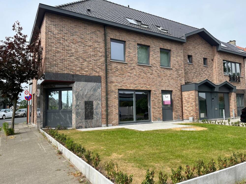 Appartement te huur in Eeklo 9900 795.00€ 2 slaapkamers m² - Zoekertje 484499