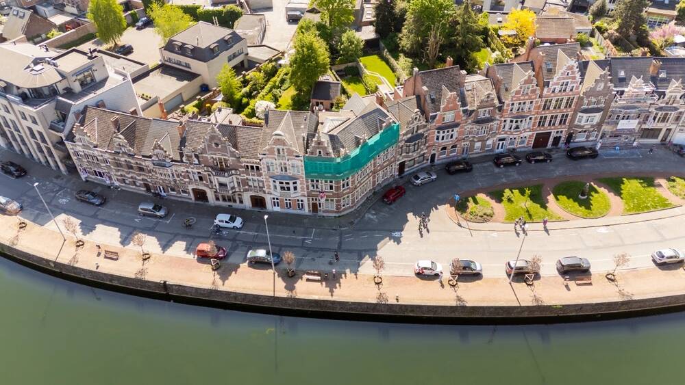 Huis te  koop in Dendermonde 9200 895000.00€ 6 slaapkamers 599.00m² - Zoekertje 485676