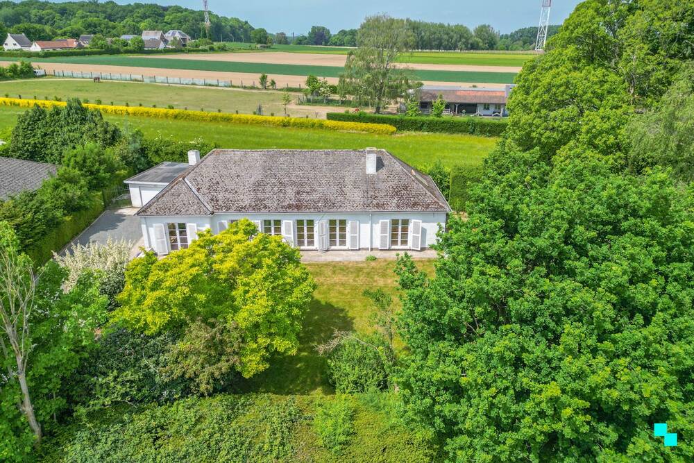 Huis te koop in Oosterzele 9860 489000.00€ 5 slaapkamers 275.00m² - Zoekertje 485554