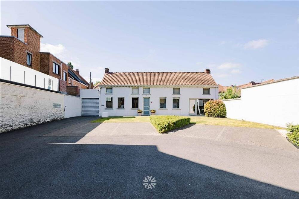 Huis te koop in Ronse 9600 349000.00€ 3 slaapkamers 497.00m² - Zoekertje 486722