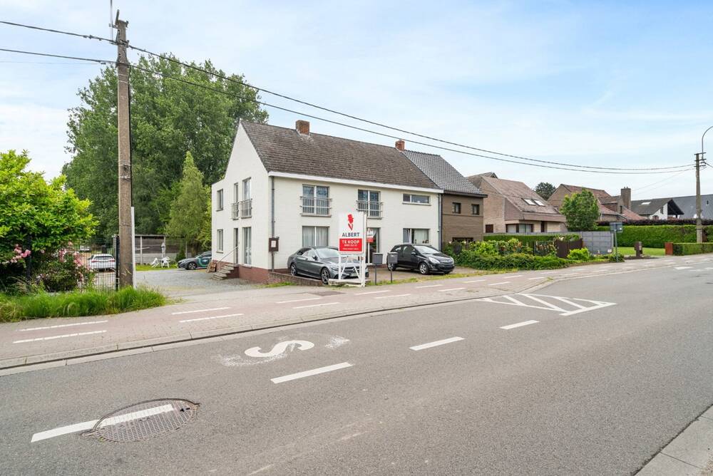 Appartement te koop in Serskamp 9260 369000.00€ 6 slaapkamers 244.00m² - Zoekertje 486607