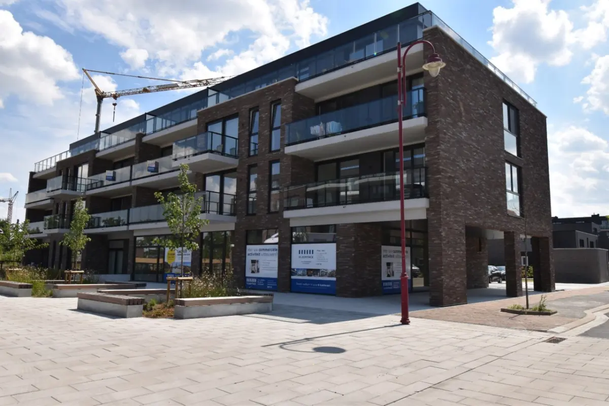 Handelszaak te  koop in Aalter 9880 410000.00€  slaapkamers 228.00m² - Zoekertje 487763