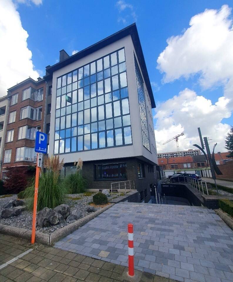 Appartement te huur in Sint-Niklaas 9100 740.00€ 1 slaapkamers 56.00m² - Zoekertje 488789