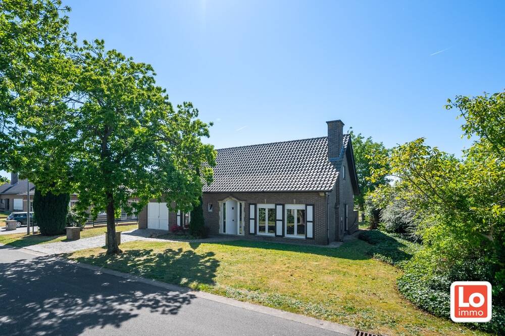Huis te  koop in Lochristi 9080 575000.00€ 2 slaapkamers 325.00m² - Zoekertje 490269