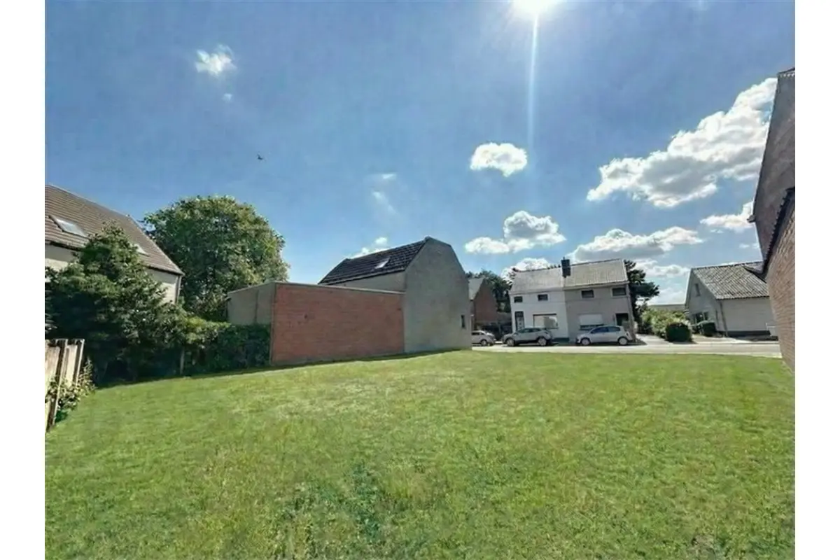 Grond te  koop in De Klinge 9170 127000.00€  slaapkamers m² - Zoekertje 490382