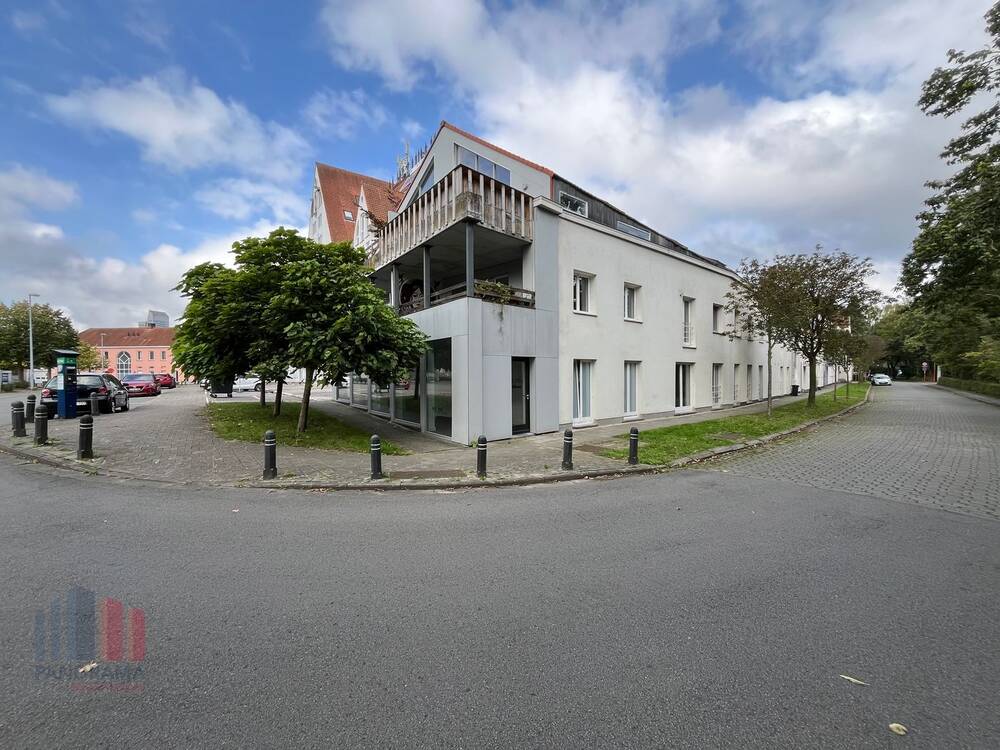 Handelszaak te huur in Sint-Denijs-Westrem 9051 2750.00€ slaapkamers 318.00m² - Zoekertje 491172