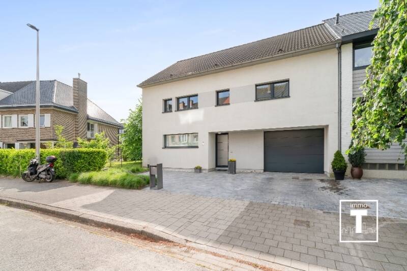 Huis te koop in Gentbrugge 9050 745000.00€ 4 slaapkamers 230.00m² - Zoekertje 491810